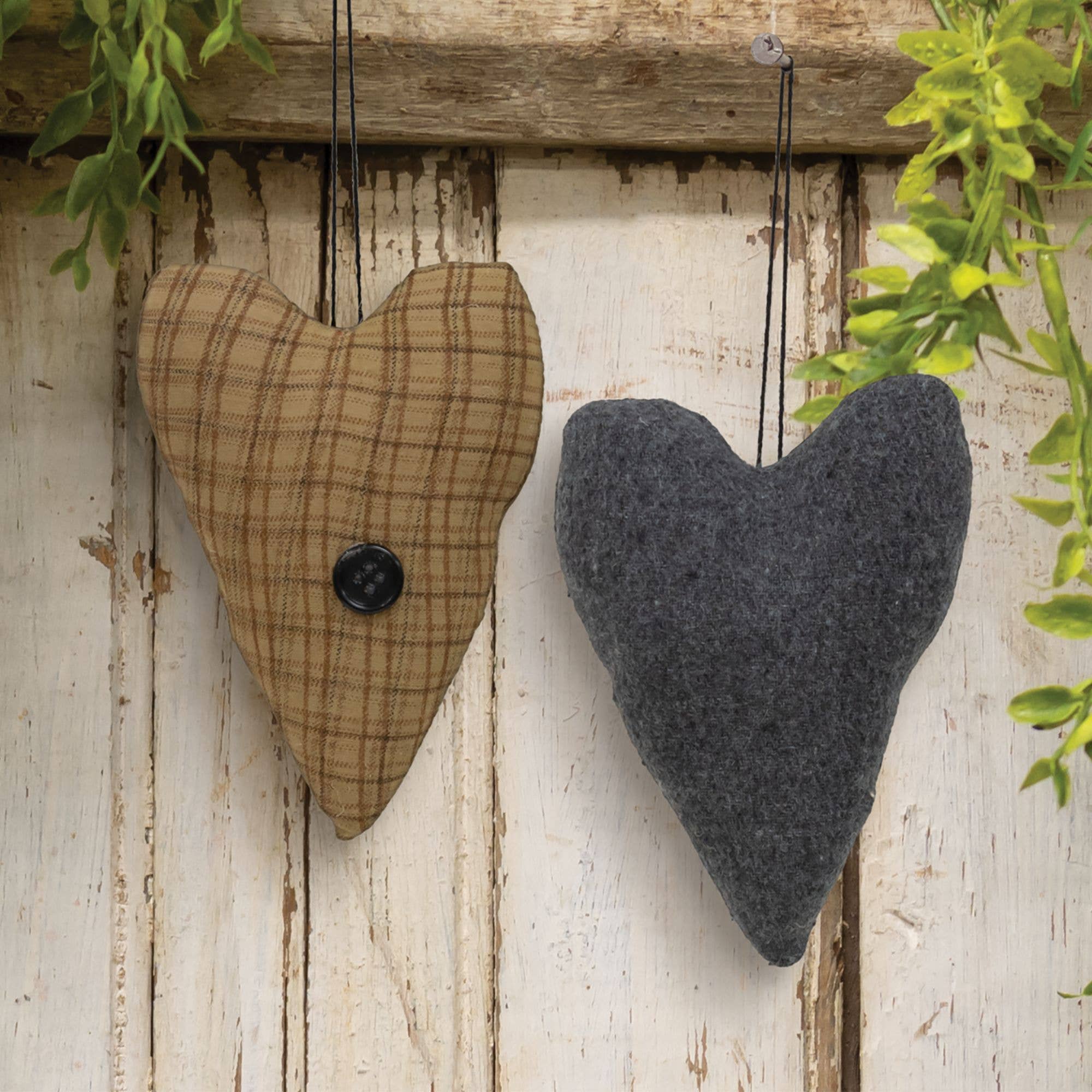 Gevulde landelijke hartversieringen